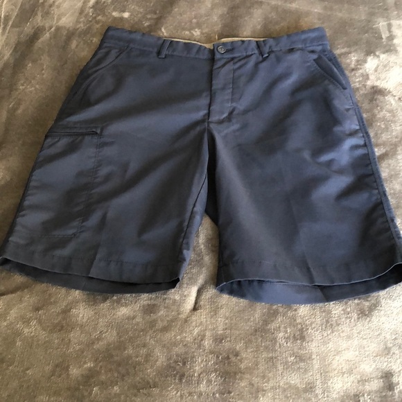 Men’s size 32 Greg Norman navy blue shorts - Picture 1 of 12